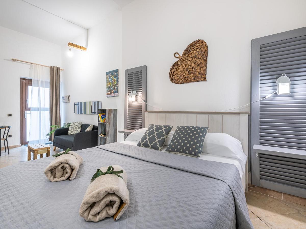 Civico 47 Bed & Breakfast Cagliari Ngoại thất bức ảnh