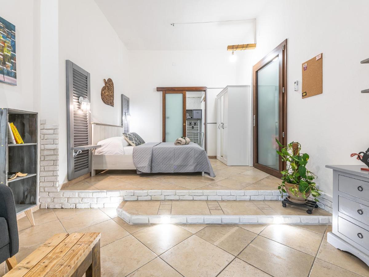 Civico 47 Bed & Breakfast Cagliari Ngoại thất bức ảnh