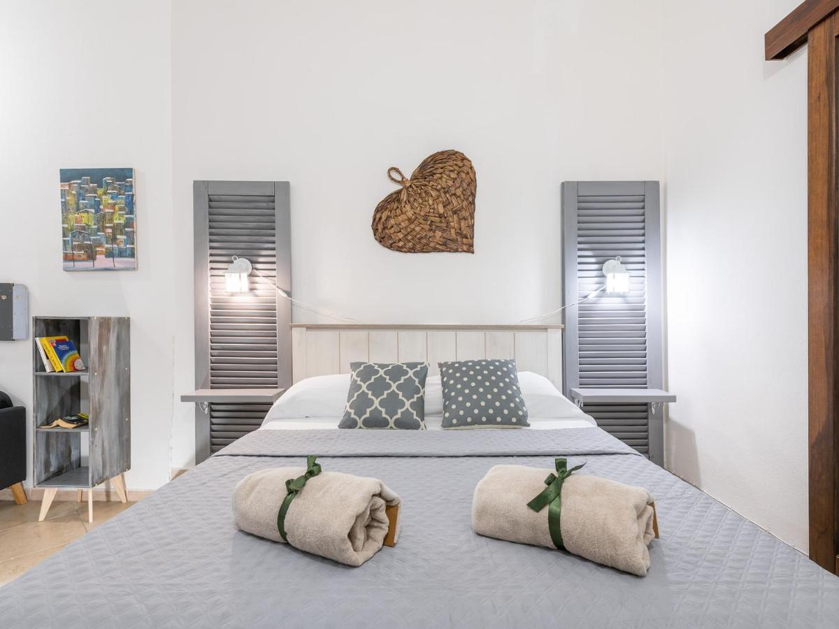 Civico 47 Bed & Breakfast Cagliari Ngoại thất bức ảnh