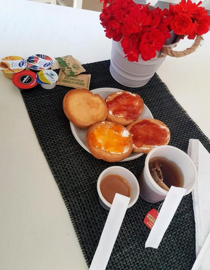 Civico 47 Bed & Breakfast Cagliari Ngoại thất bức ảnh
